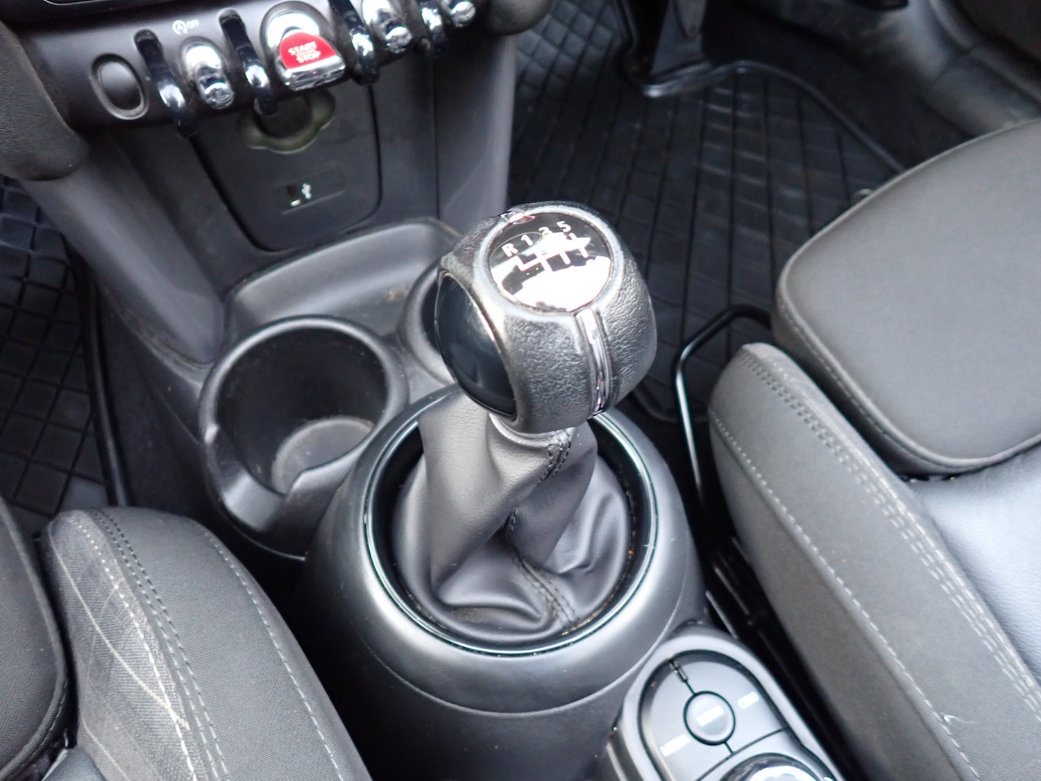 Used MINI Convertible 2018 for sale - 77220881: Photo 13