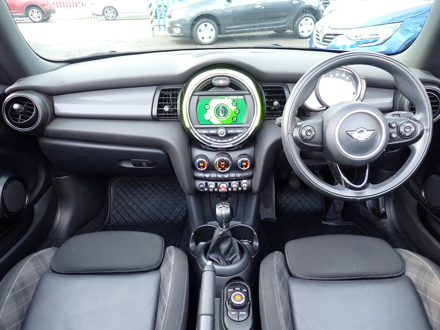 Used MINI Convertible 2018 for sale - 77220881: Photo 2