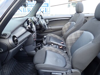 Used MINI Convertible 2018 for sale - 77220881: Photo