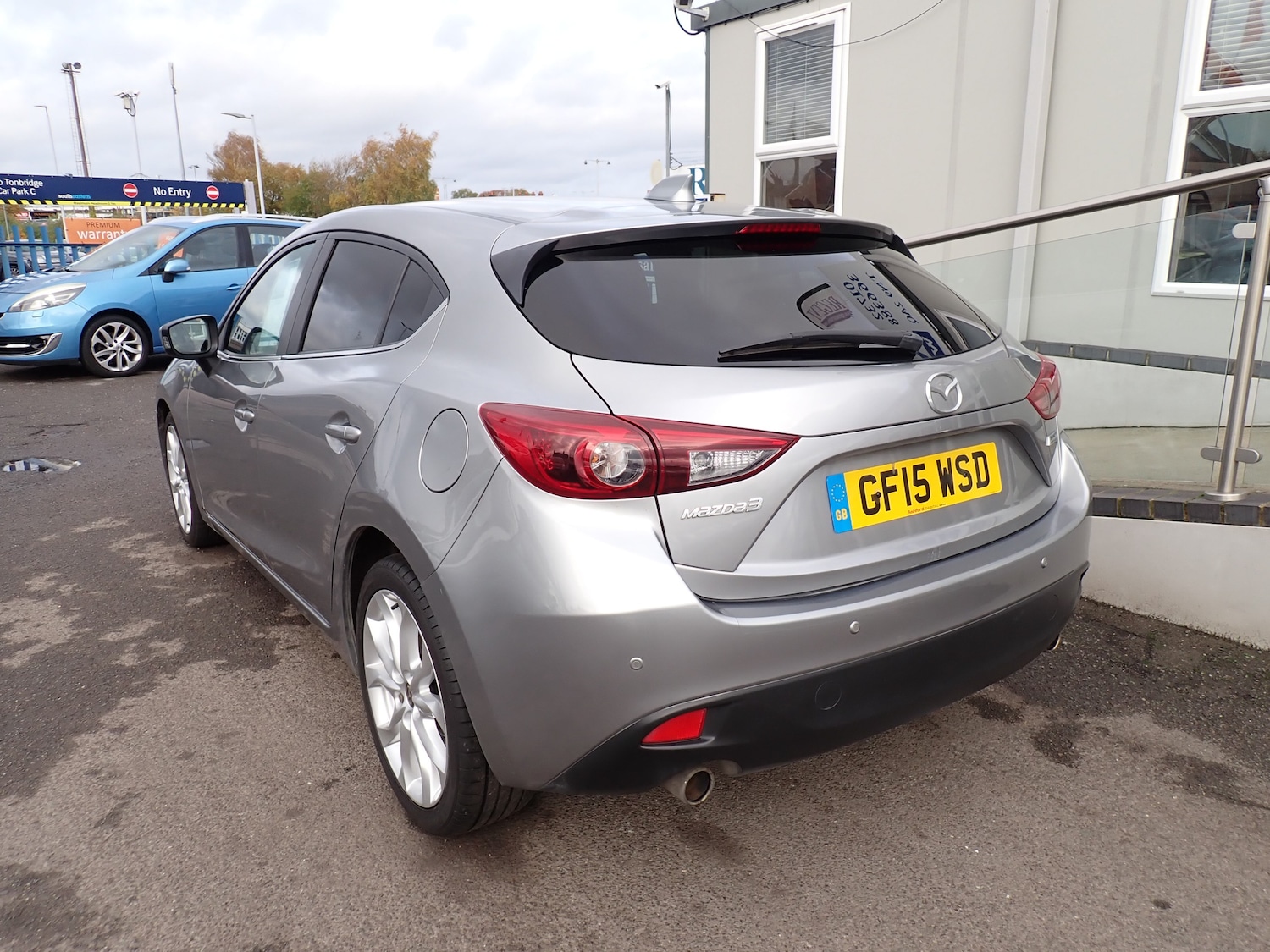 Used Mazda Mazda3 2015 for sale - 76292892: Photo 10
