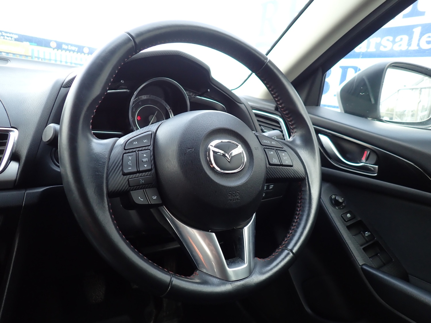 Used Mazda Mazda3 2015 for sale - 76292892: Photo 11