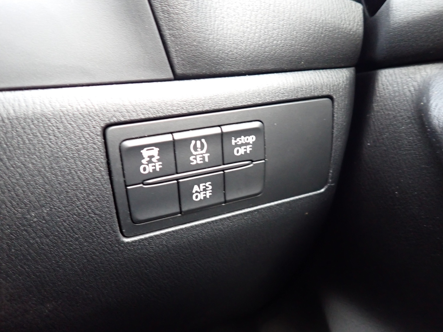 Used Mazda Mazda3 2015 for sale - 76292892: Photo 21