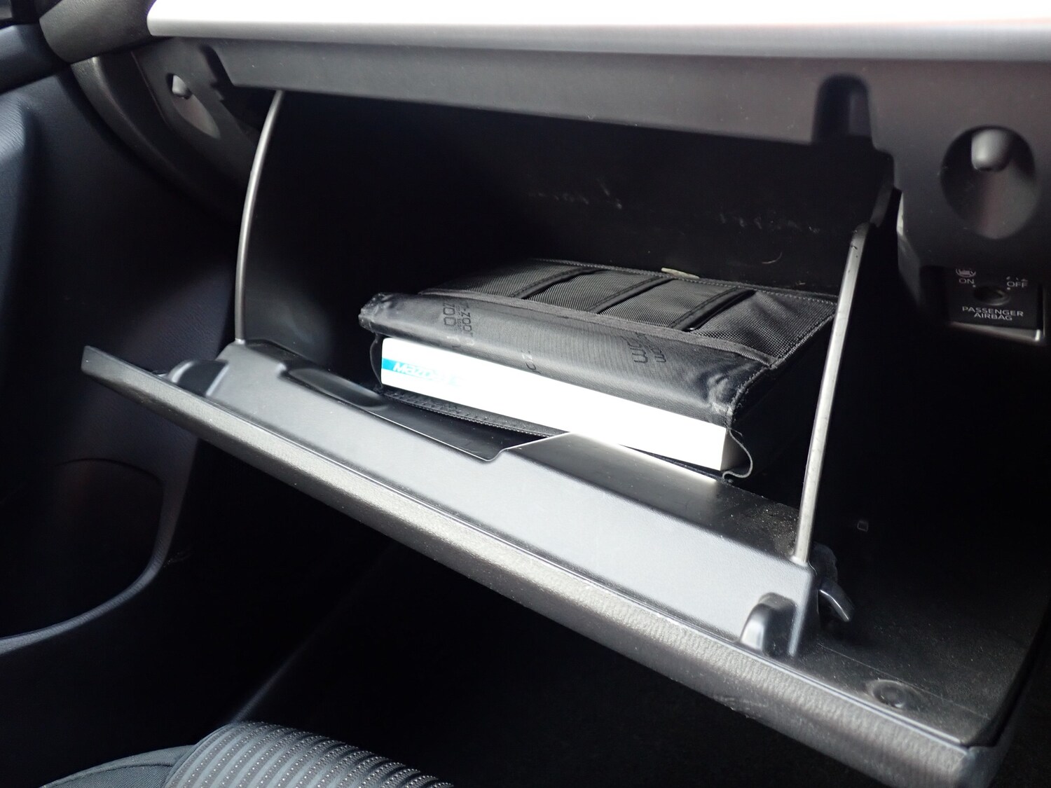 Used Mazda Mazda3 2015 for sale - 76292892: Photo 39