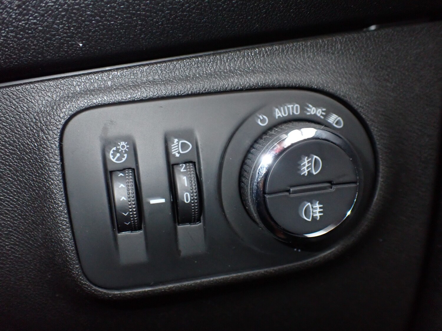 Used Vauxhall Corsa 2018 for sale - 75987209: Photo 20