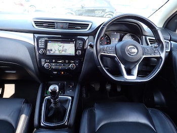 Used Nissan Qashqai 2018 for sale - 74320421: Photo
