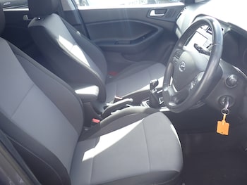 Used Hyundai i20 2019 for sale - 78177200: Photo