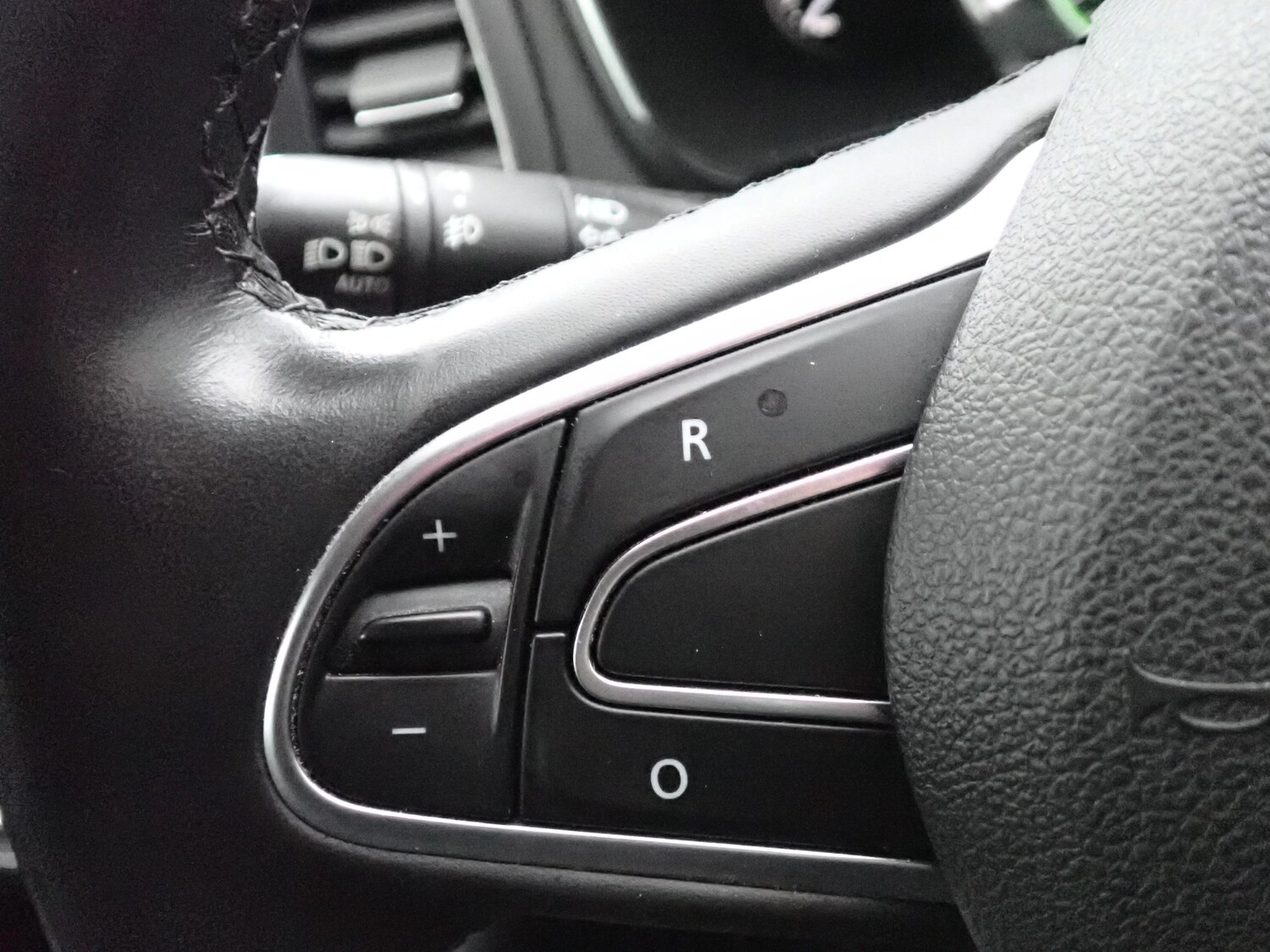 Used Renault Megane 2018 for sale - 76819742: Photo 23