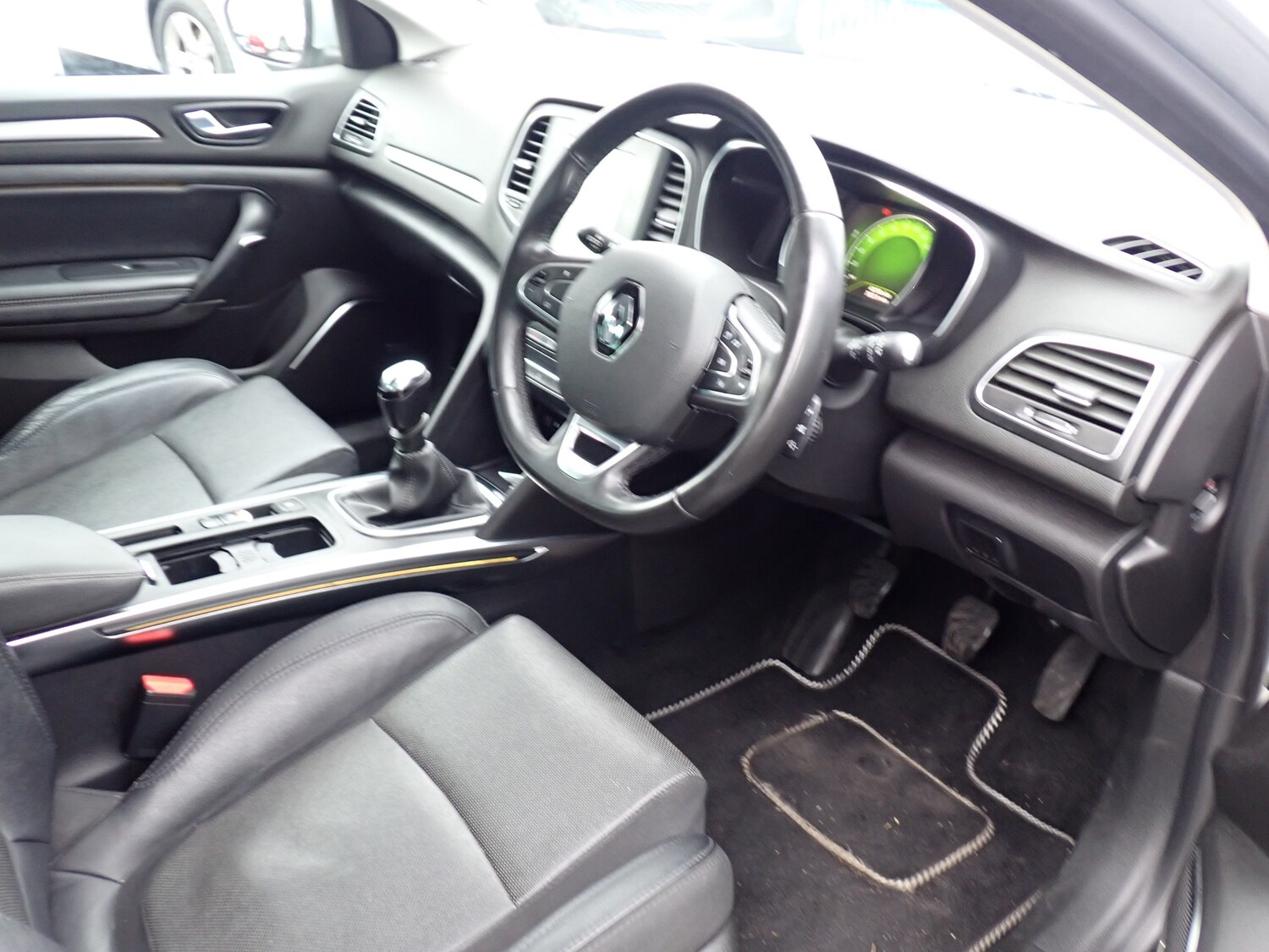 Used Renault Megane 2018 for sale - 76819742: Photo 24