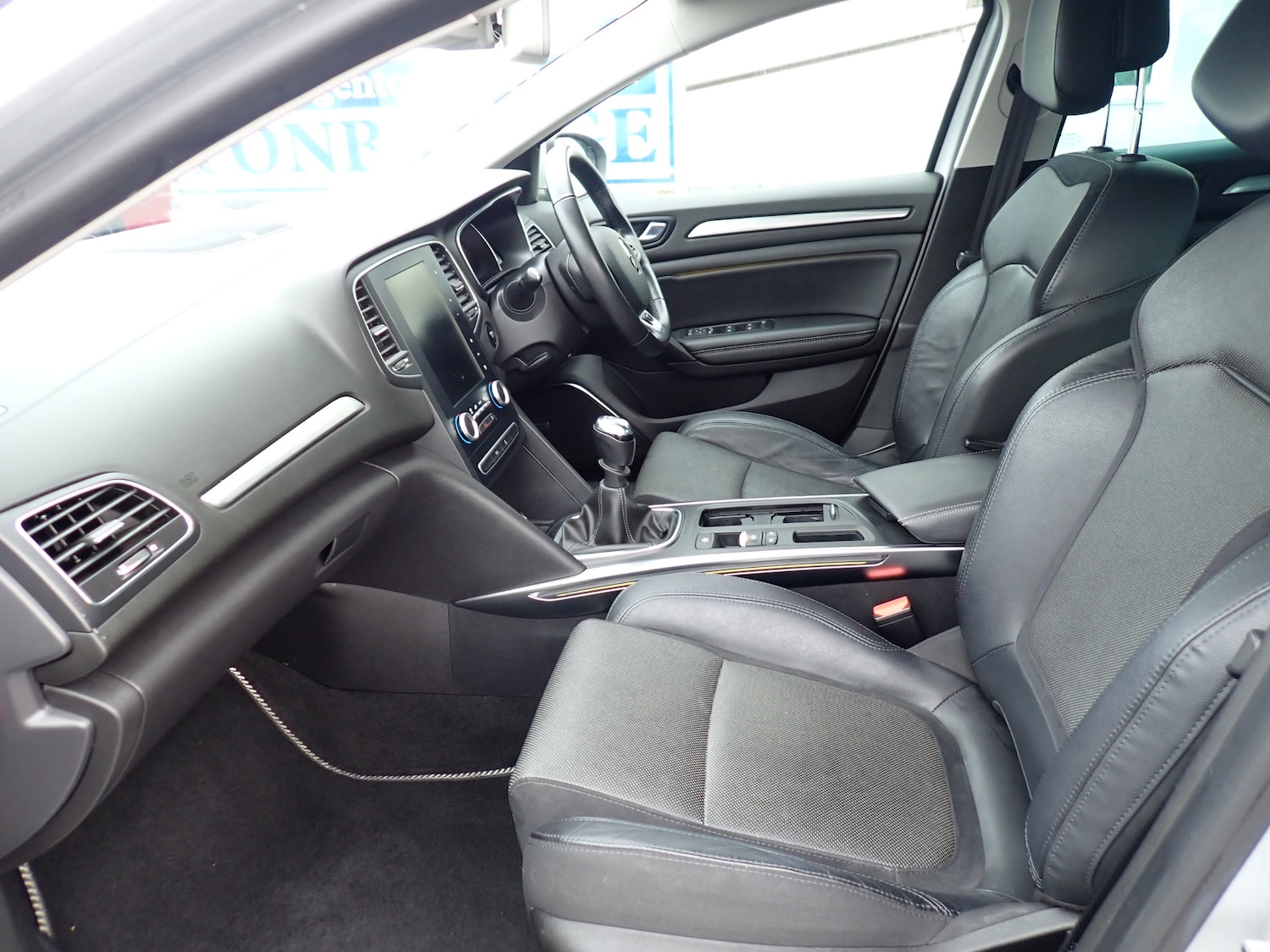 Used Renault Megane 2018 for sale - 76819742: Photo 3