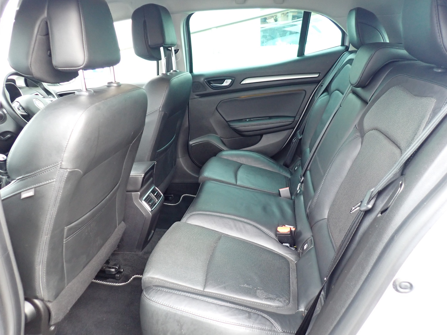 Used Renault Megane 2018 for sale - 76819742: Photo 4