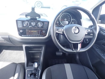 Used Volkswagen up! 2017 for sale - 78168235: Photo