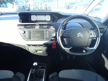 Used Citroen C4 Picasso 2016 for sale - 77408867: Photo