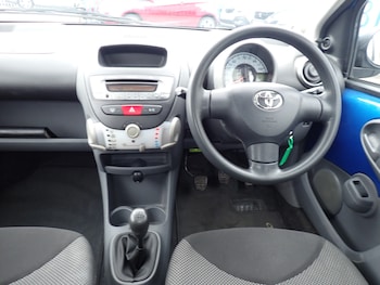Used Toyota AYGO 2010 for sale - 76429509: Photo