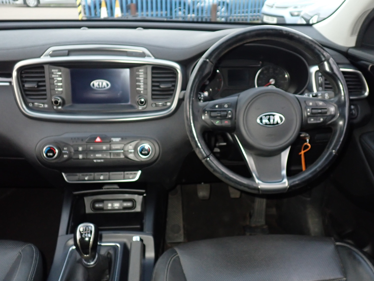 Used Kia Sorento 2015 for sale - 77802552: Photo 2