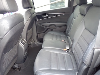 Used Kia Sorento 2015 for sale - 77802552: Photo