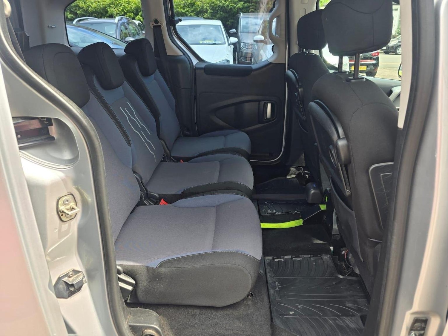 Used Peugeot Partner Tepee 2015 for sale - 76730095: Photo 12