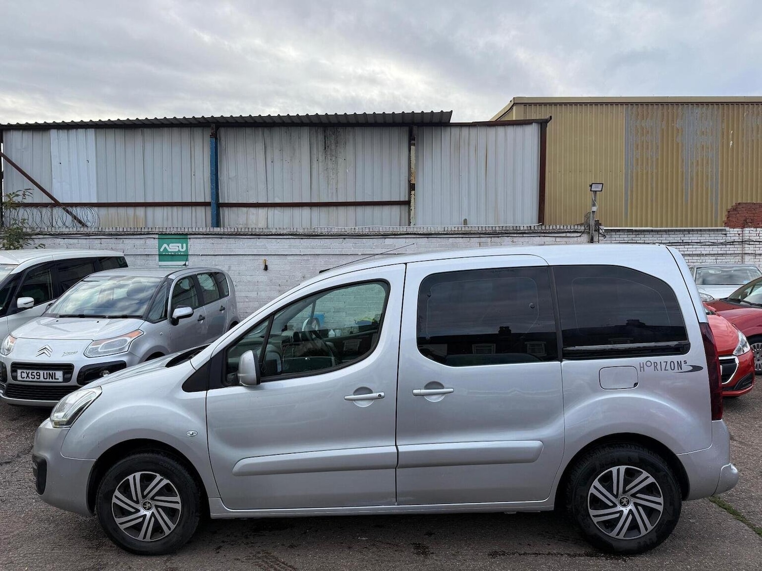 Used Peugeot Partner Tepee 2015 for sale - 76730095: Photo 6