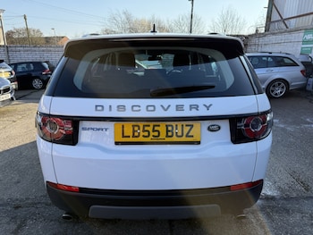 Used Land Rover Discovery Sport 2015 for sale - 77694247: Photo