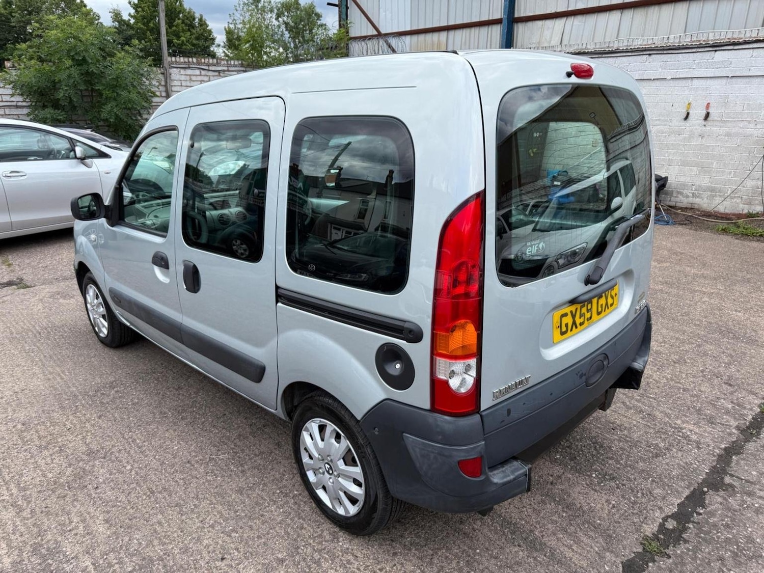 Used Renault Kangoo 2009 for sale - 76730091: Photo 5
