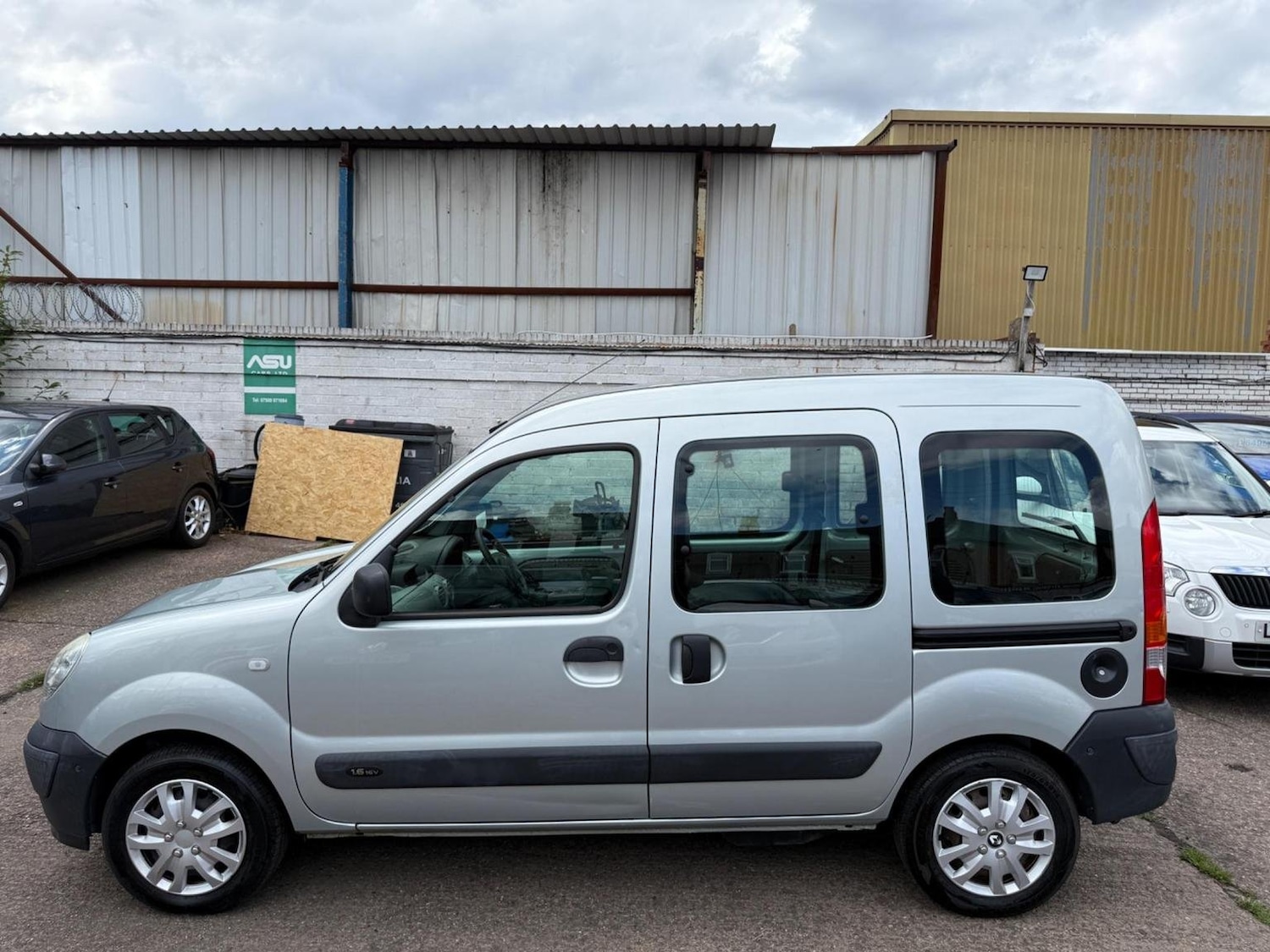 Used Renault Kangoo 2009 for sale - 76730091: Photo 6