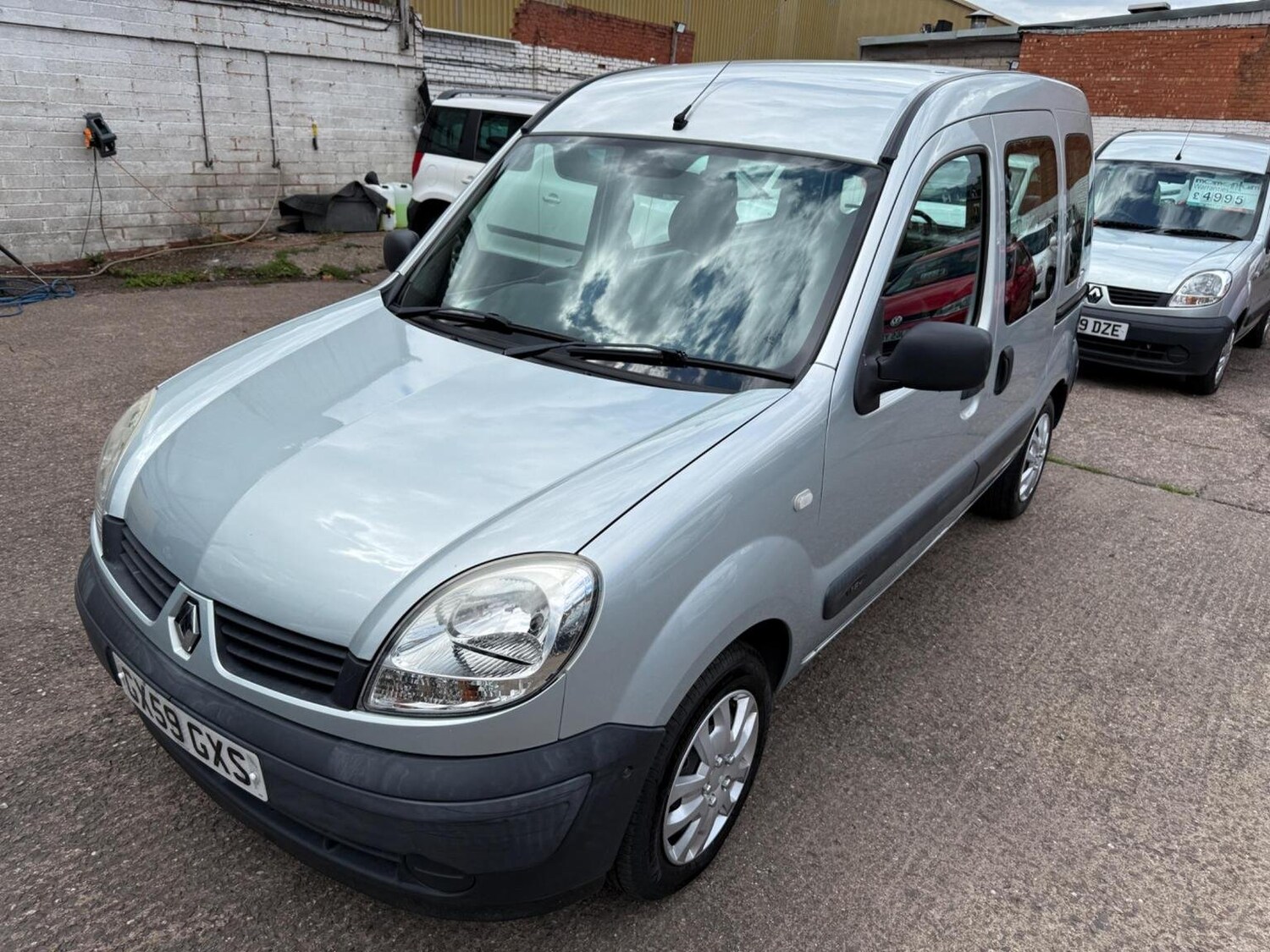 Used Renault Kangoo 2009 for sale - 76730091: Photo 7
