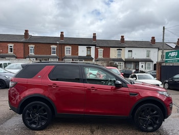 Used Land Rover Discovery Sport 2016 for sale - 78134939: Photo