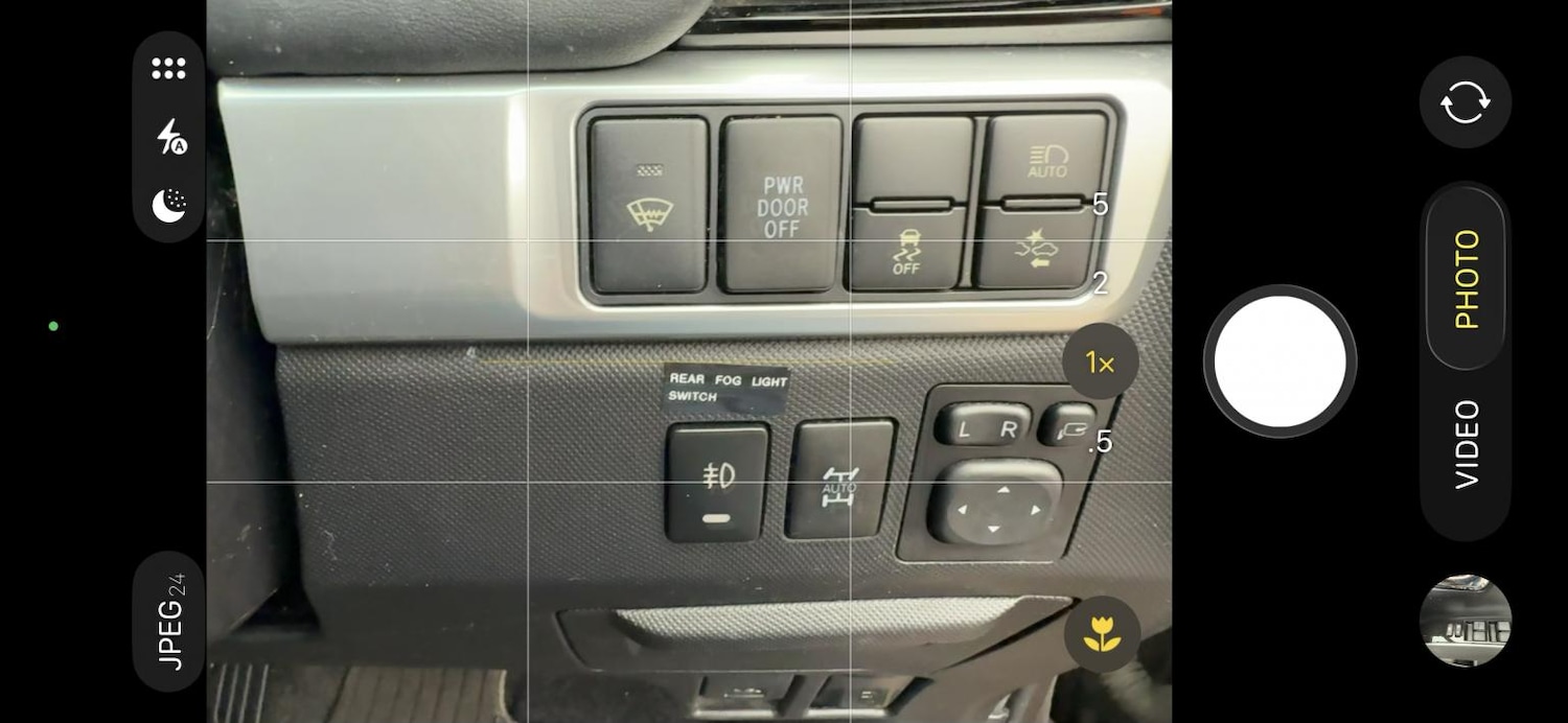 Used Toyota Estima 2016 for sale - 77694262: Photo 15