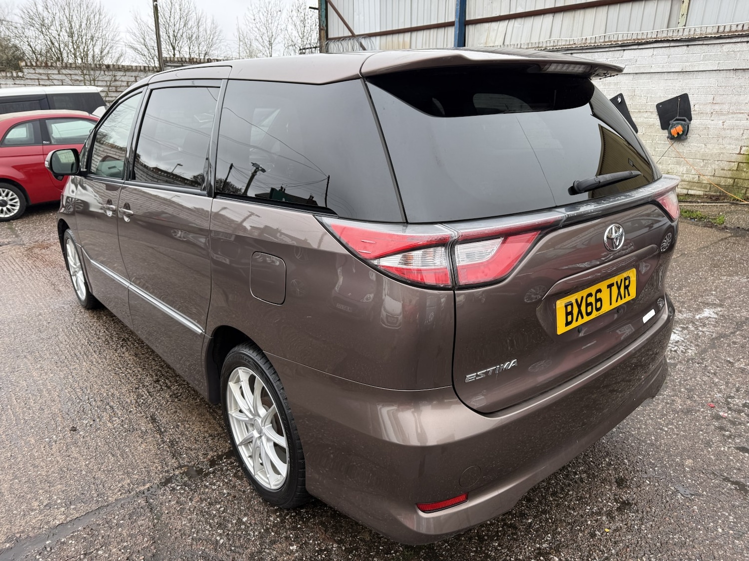 Used Toyota Estima 2016 for sale - 77694262: Photo 5