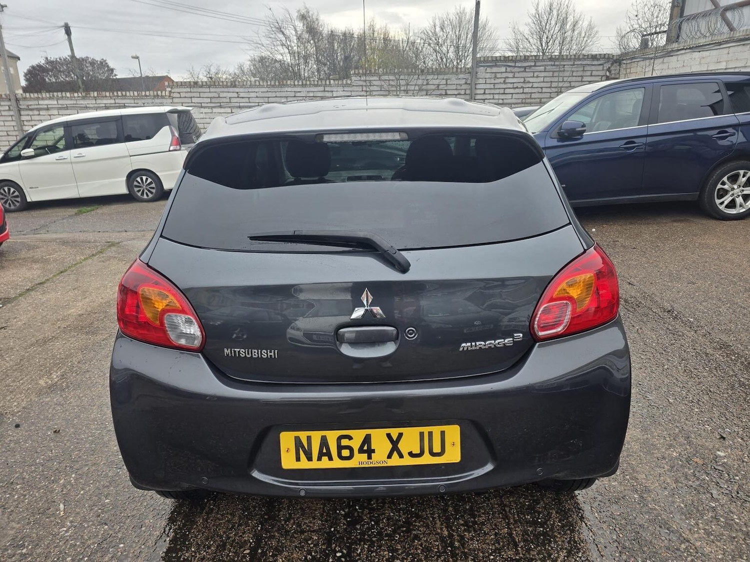 Used Mitsubishi Mirage 2014 for sale - 76730055: Photo 4