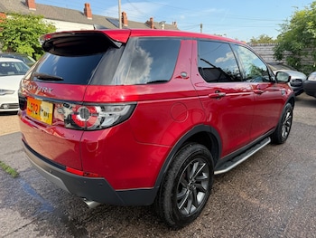 Used Land Rover Discovery Sport 2018 for sale - 79073703: Photo