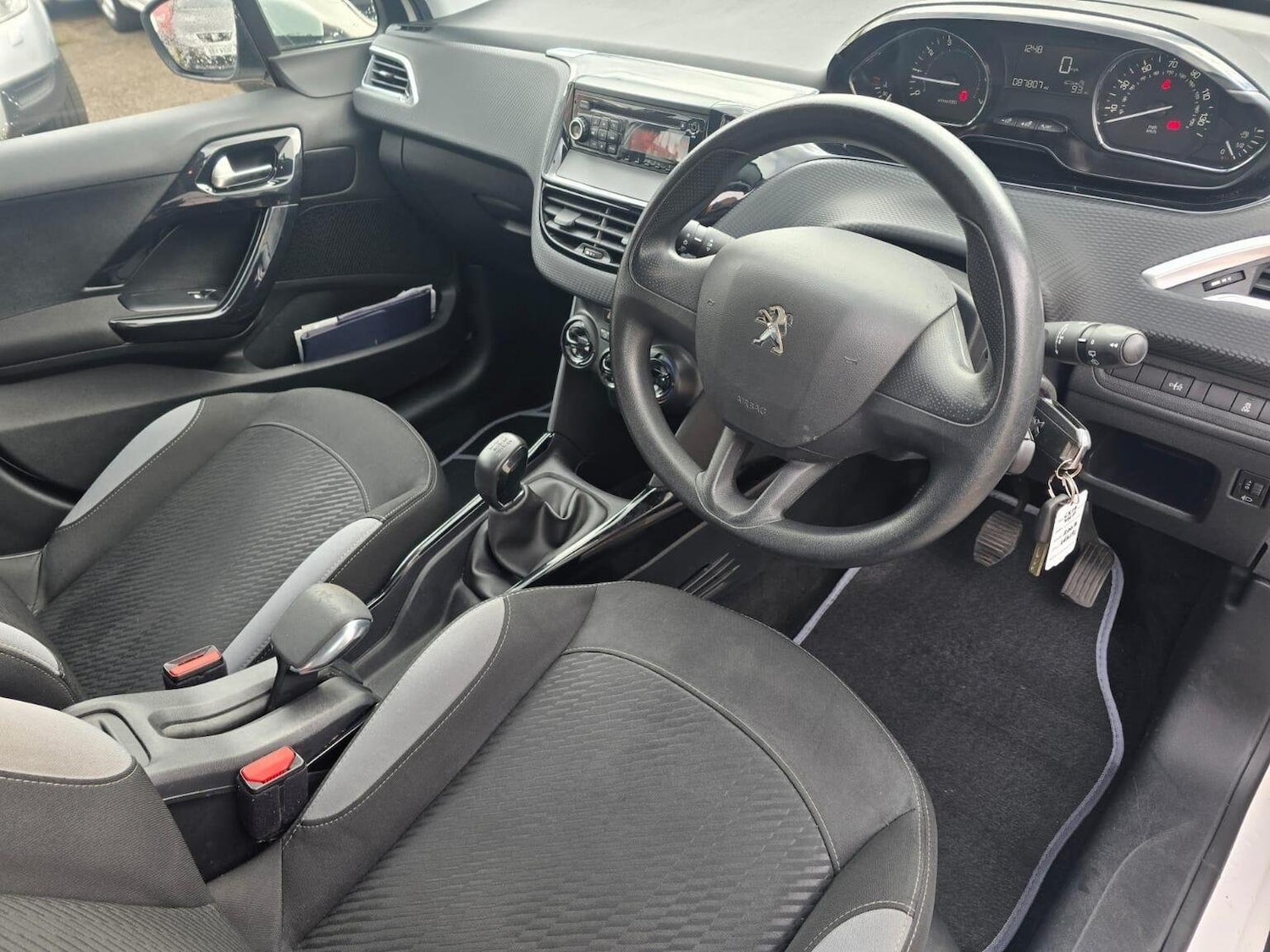 Used Peugeot 2008 2014 for sale - 76730071: Photo 10