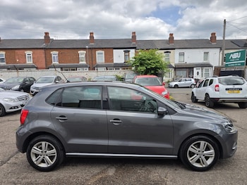 Used Volkswagen Polo 2016 for sale - 79017329: Photo
