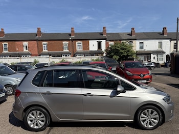 Used Volkswagen Golf SV 2016 for sale - 79495424: Photo