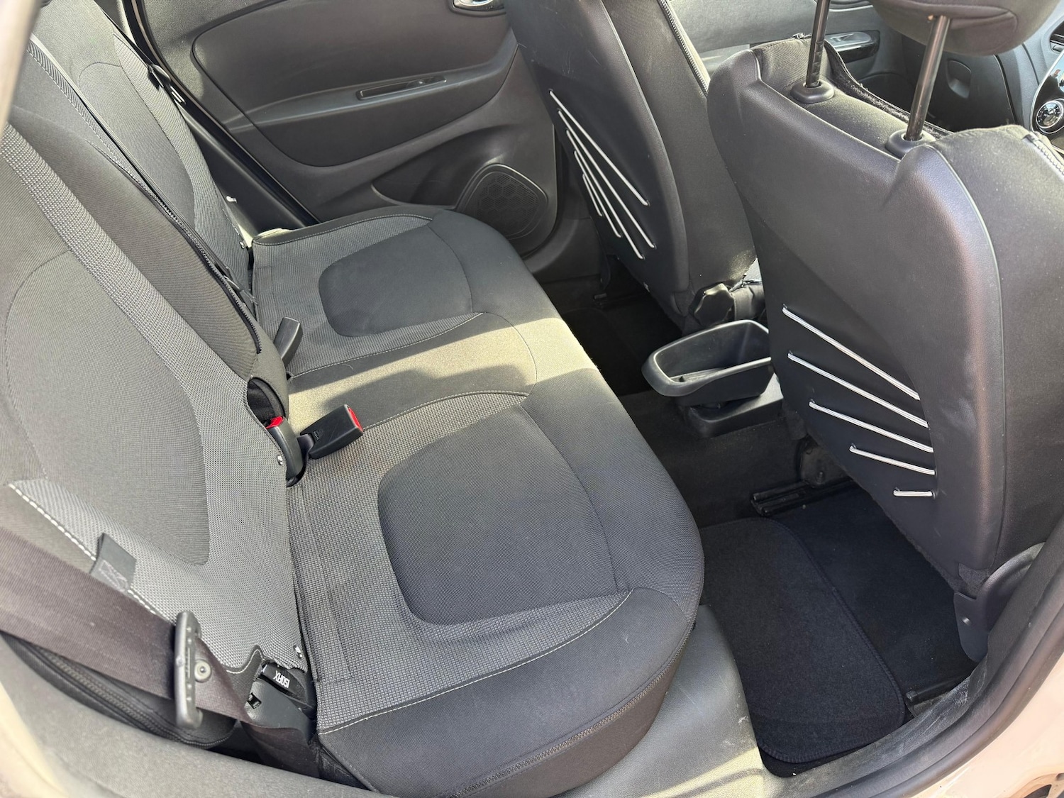 Used Renault Captur 2016 for sale - 77643763: Photo 11