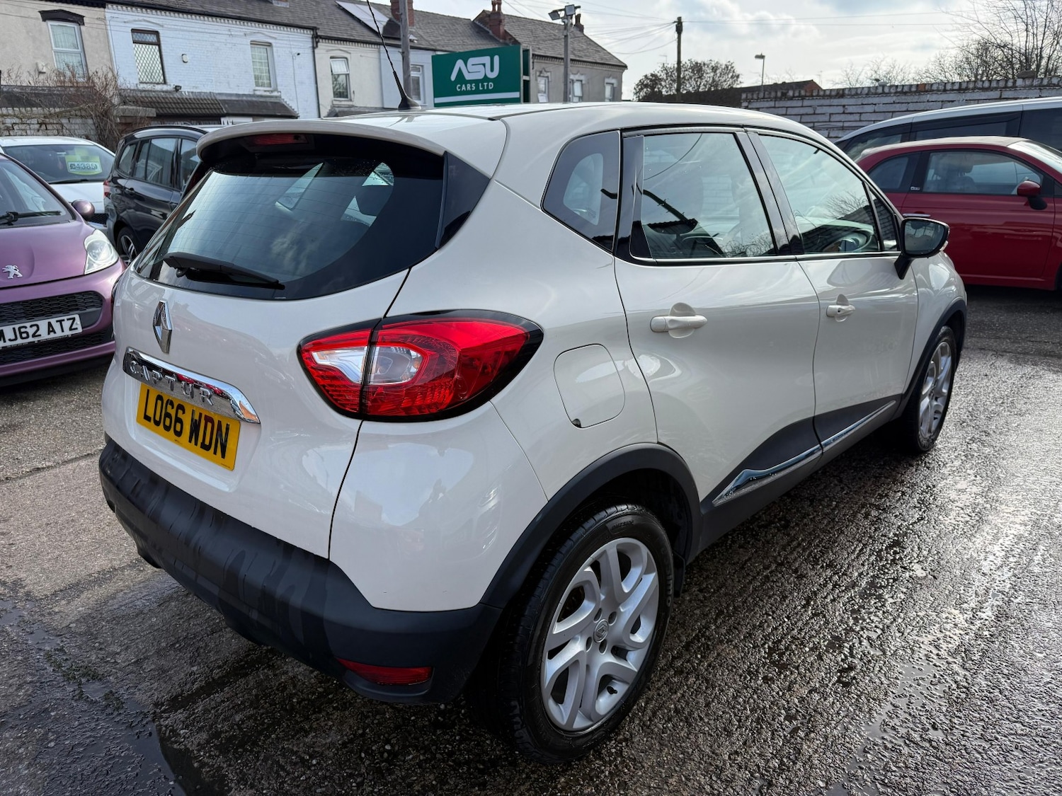 Used Renault Captur 2016 for sale - 77643763: Photo 3