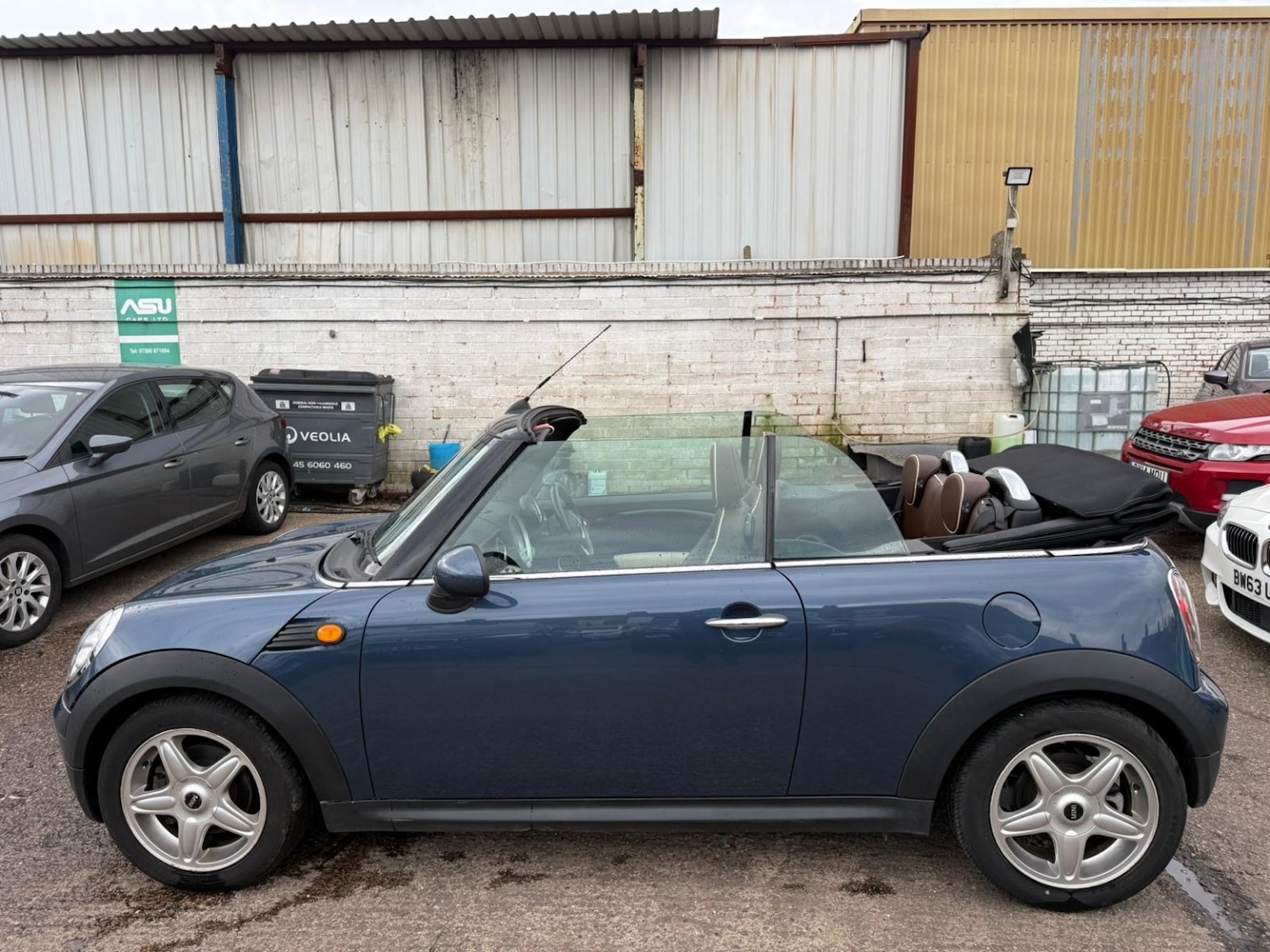 Used MINI Convertible 2010 for sale - 77558523: Photo 12