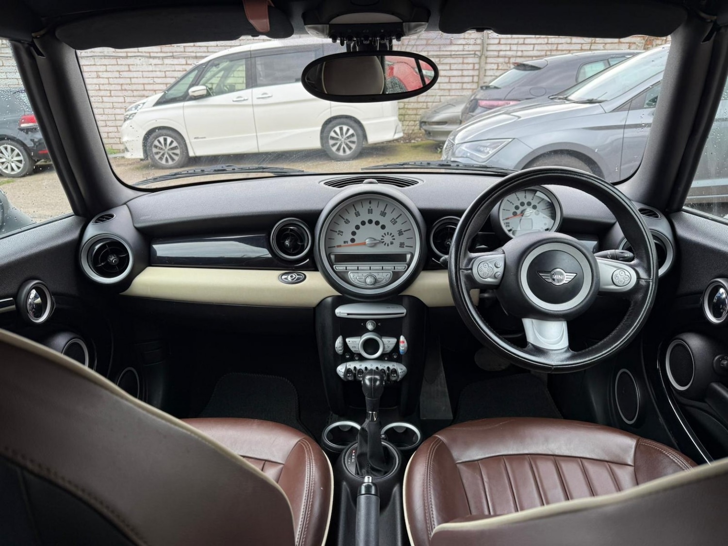 Used MINI Convertible 2010 for sale - 77558523: Photo 19