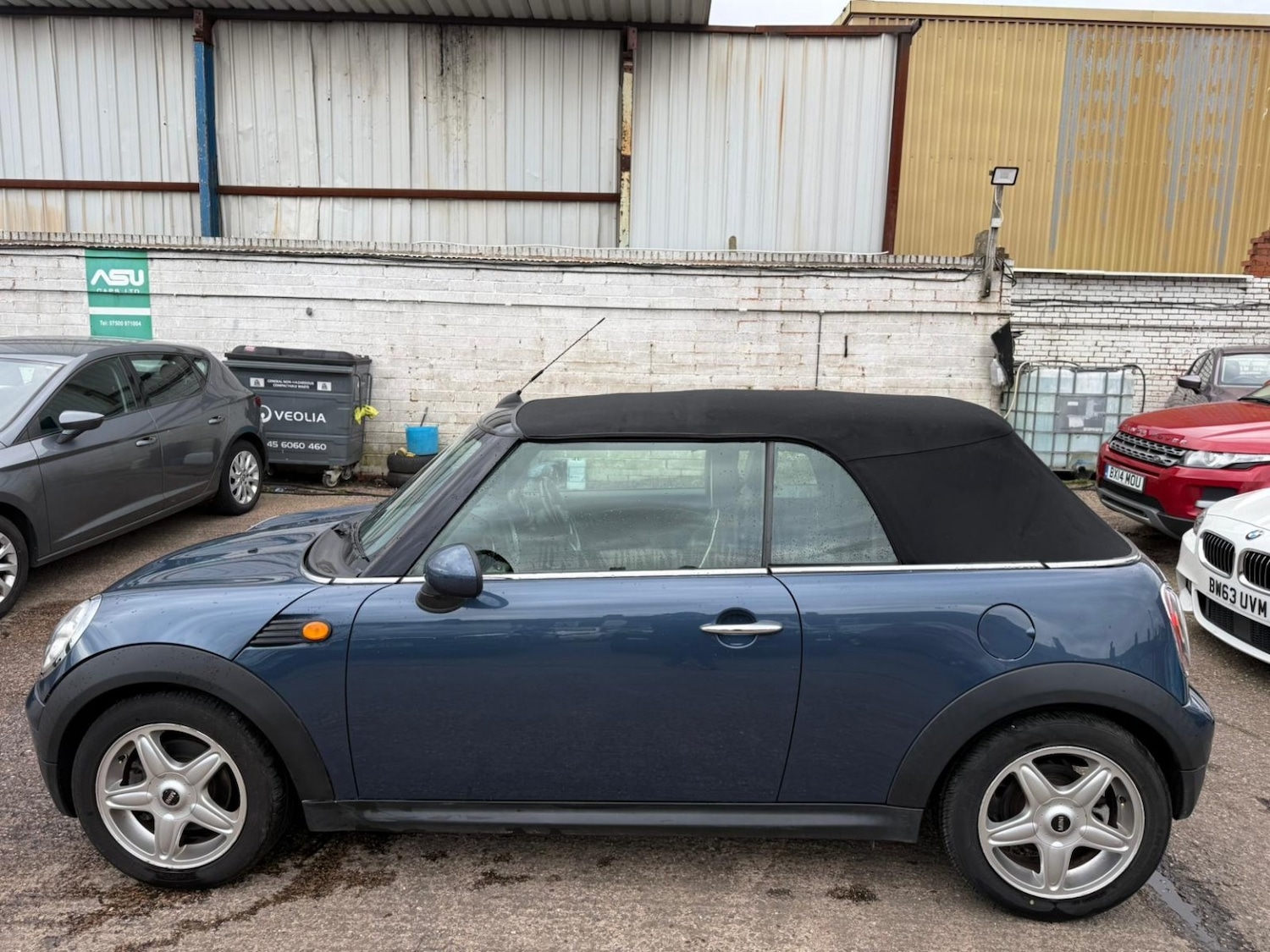 Used MINI Convertible 2010 for sale - 77558523: Photo 6