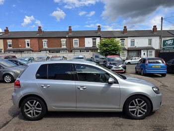 Used Volkswagen Golf 2010 for sale - 78897580: Photo