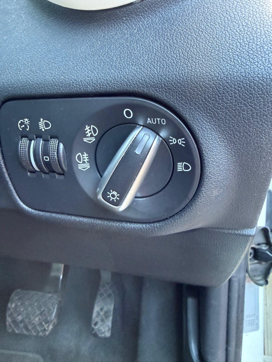 Used Audi A1 2011 for sale - 78084386: Photo 13