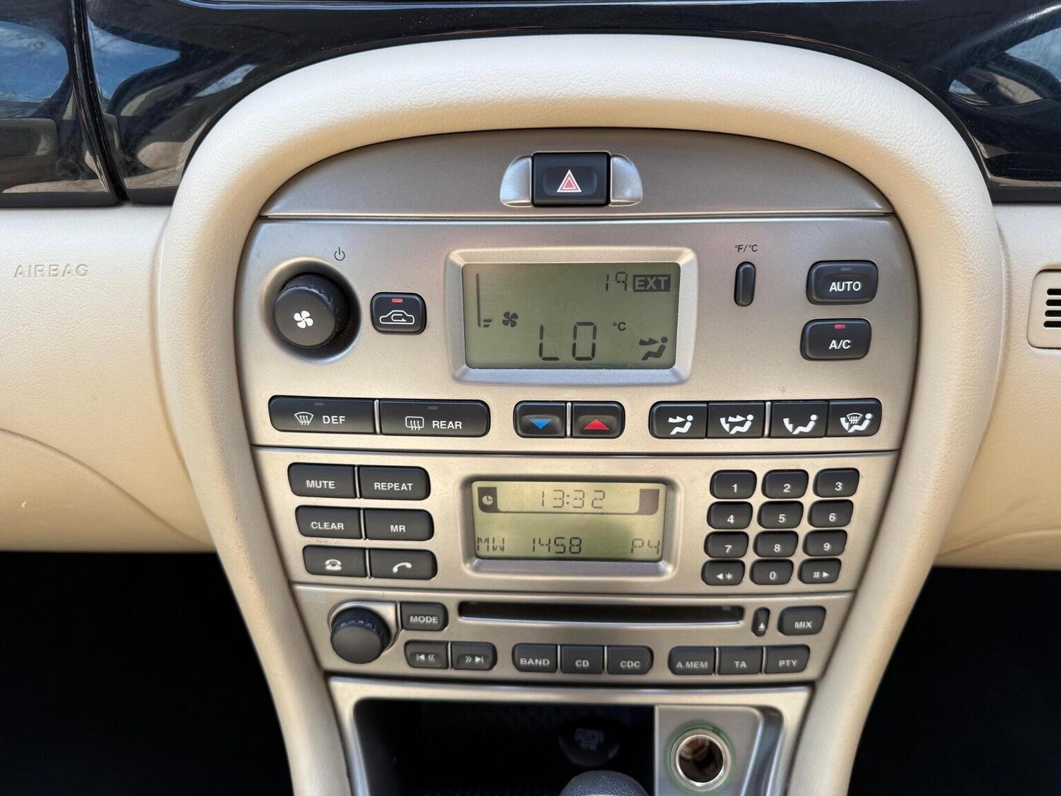 Used Jaguar X-Type 2009 for sale - 76730085: Photo 15