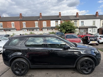 Used Land Rover Discovery Sport 2016 for sale - 79608686: Photo