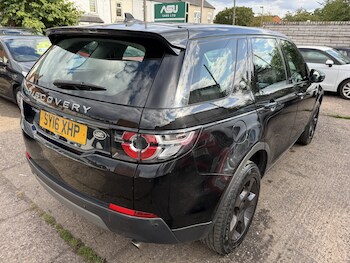 Used Land Rover Discovery Sport 2016 for sale - 79608686: Photo