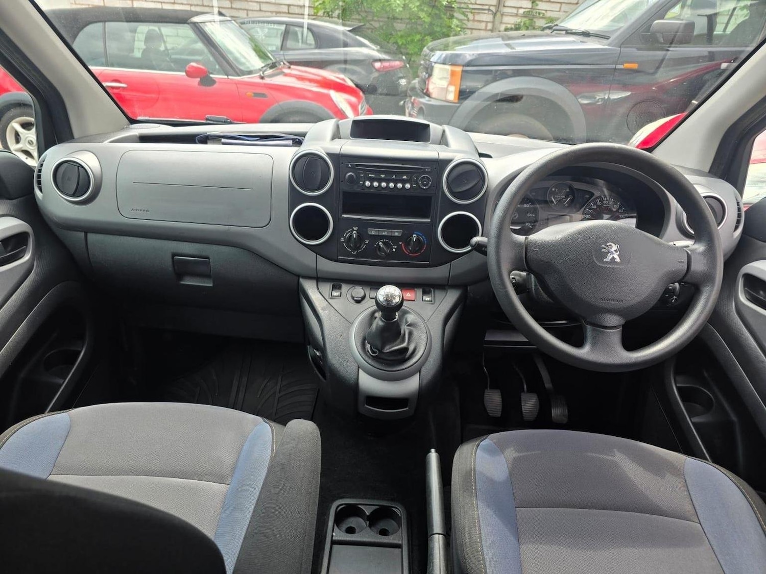 Used Peugeot Partner Tepee 2015 for sale - 76793106: Photo 13