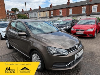 Used Volkswagen Polo 2015 for sale - 79463375: Photo