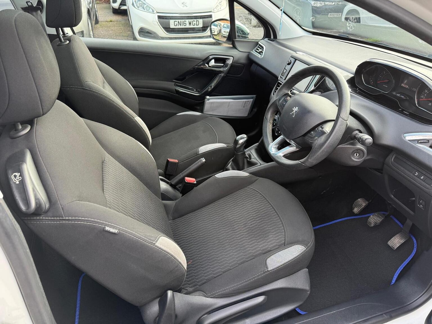 Used Peugeot 208 2014 for sale - 76730059: Photo 10