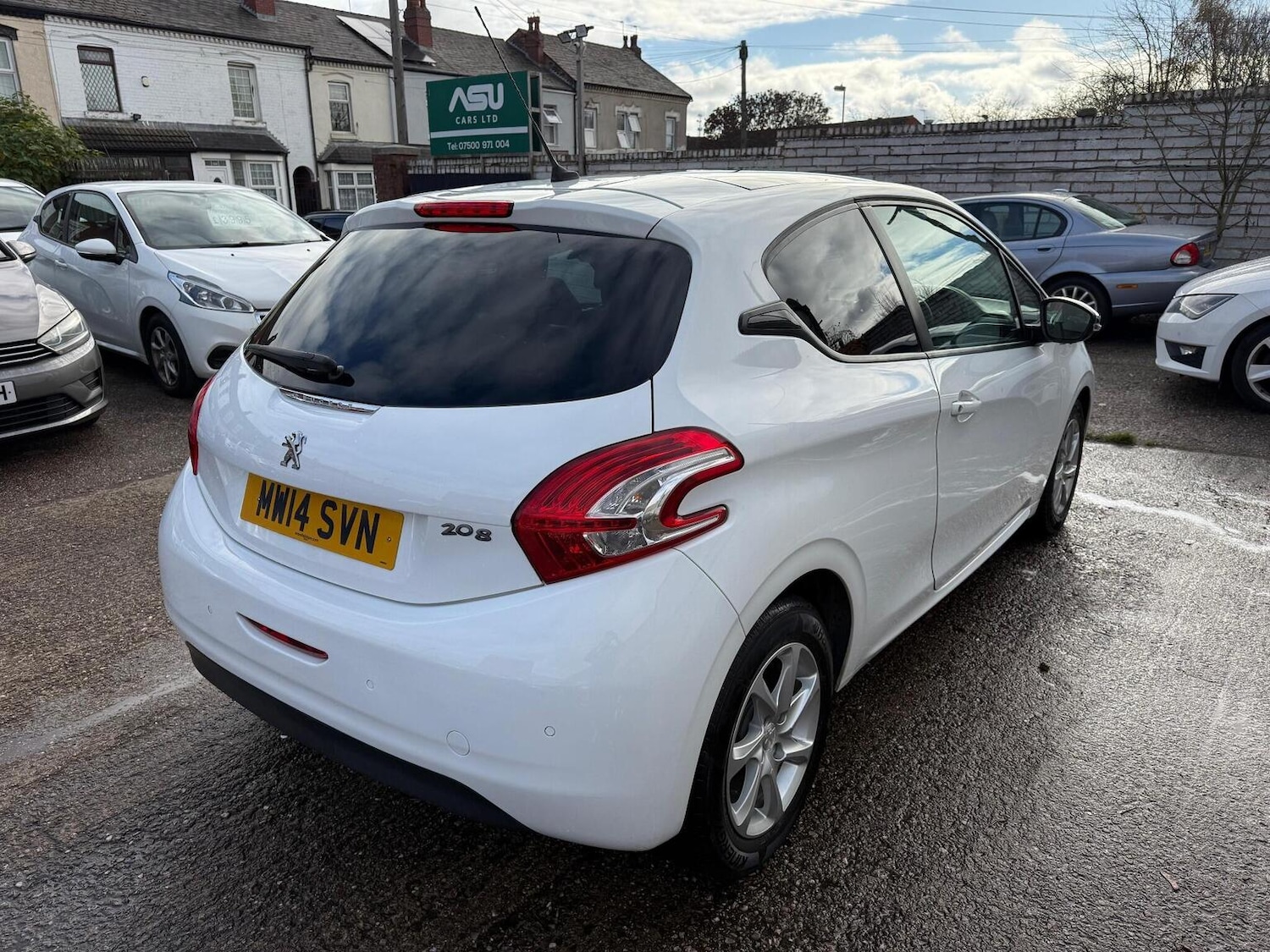 Used Peugeot 208 2014 for sale - 76730059: Photo 3