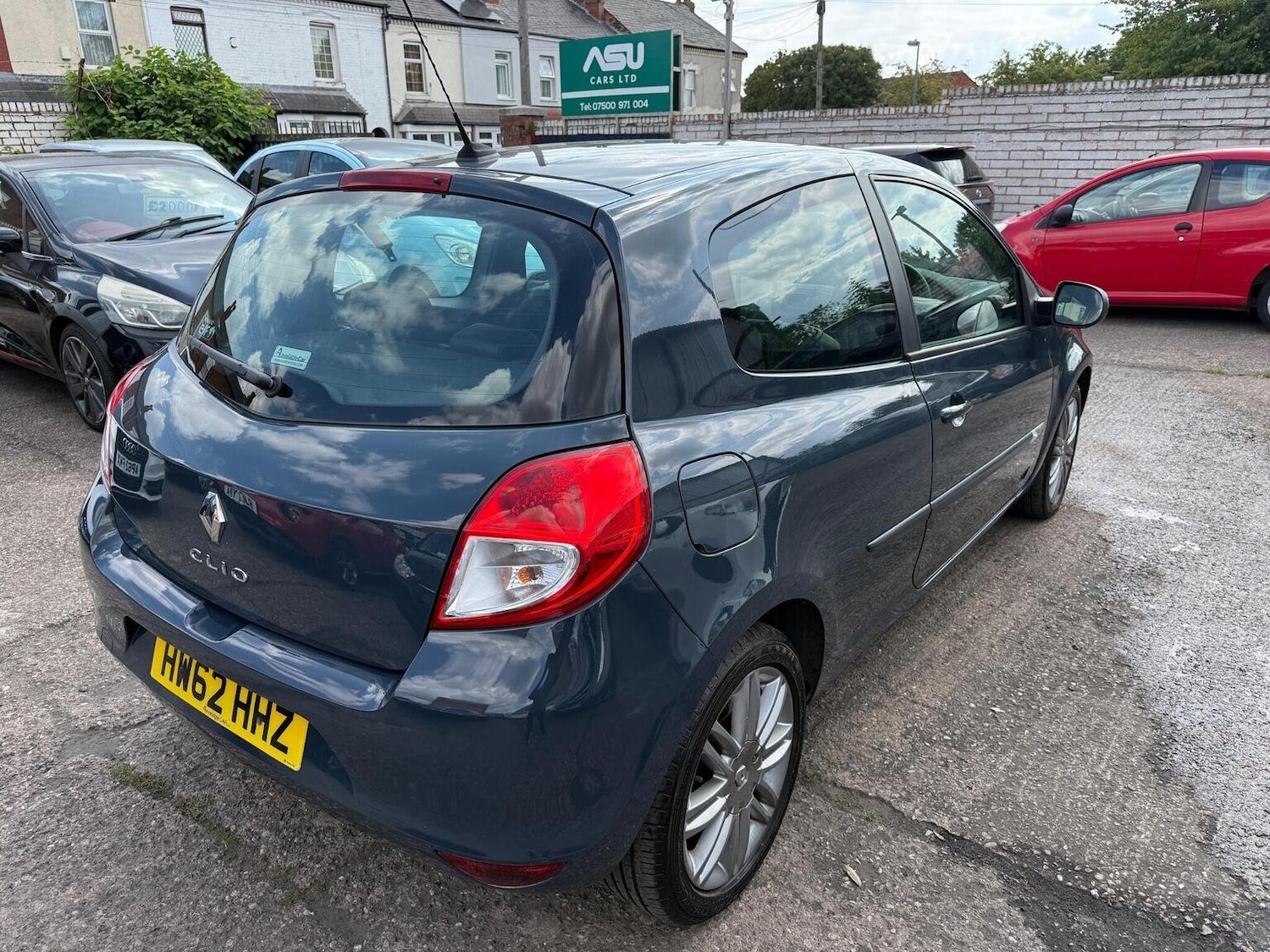 Used Renault Clio 2012 for sale - 76730084: Photo 3