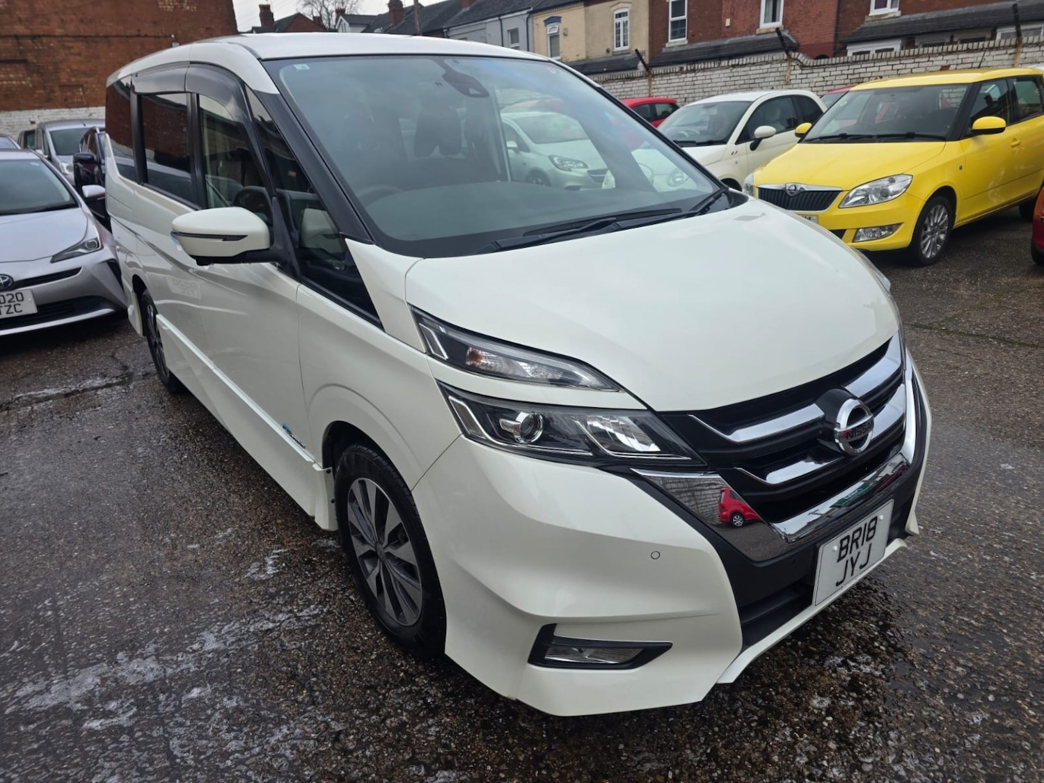 Used Nissan Serena 2026 for sale - 77377793: Photo 1