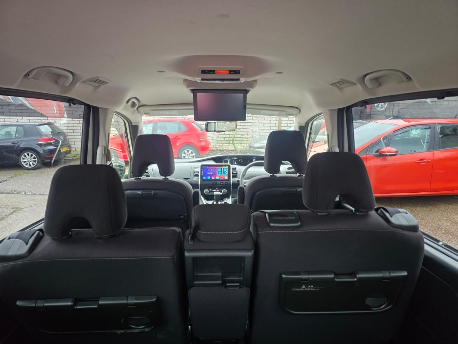 Used Nissan Serena 2026 for sale - 77377793: Photo 13